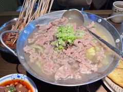 -肖四女乐山跷脚牛肉(南汇大学城生活广场店)