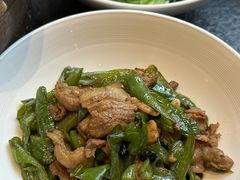 -鱼鲜饭香·招牌汽锅剁椒鱼头王