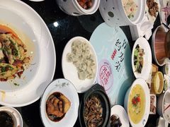 -香山湖家家宴(中山陵店)