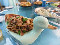 -崴海渔村(虹梅路店)