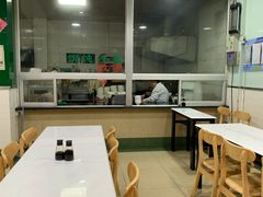 -绿杨馄饨临顿路店