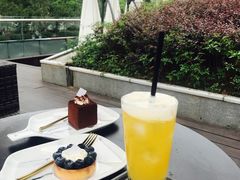 -UNI UNI(环亚凯瑟琳店)