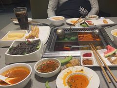 -海底捞火锅(宝龙广场夜宵主题店)