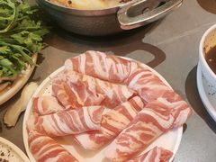 -黑金·寻焰自助百汇(中街店)