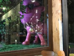 -莓园冰淇淋店
