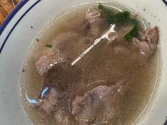 -云阿蛮云南生烫牛肉米线(奉贤路店)