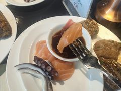 -澳门旅游塔360°旋转餐厅(南湾湖广场店)