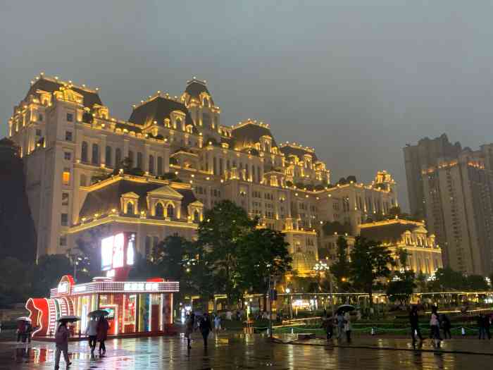 白宫花果园艺术中心