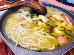 -周鱼小馆石锅酸菜鱼(活力汇店)