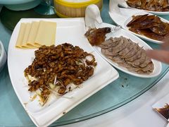 -大鸭梨烤鸭店(金顶街店)