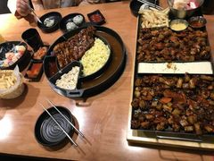 -肥肥虾庄·金牌油焖大虾(杨园滨江时代walk店)