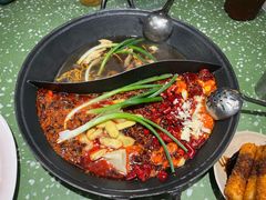 -五里关火锅(上海鑫耀·光环Live店)