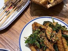 -云阿蛮云南生烫牛肉米线(奉贤路店)