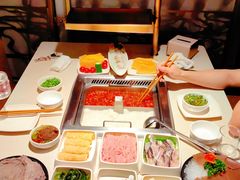 -海底捞火锅鲜切牛肉主题店(长寿路店)