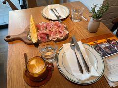 -La Strada(安福路店)