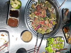 -马路牙子烧烤音乐酒馆(望京店)
