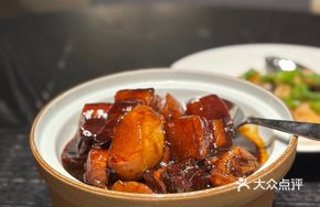 Braised Pork Belly with Small Radish