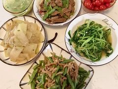 -爱贝尔高端月嫂(母婴护理)