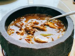 牛肝菌炖牛腩-唐廊烤鸭店(工体店)