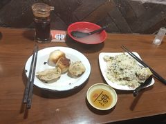 -舒蔡记生煎菜饭(云南中路店)