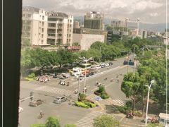 -龙岩东方凯悦商务酒店(国际美食城店)