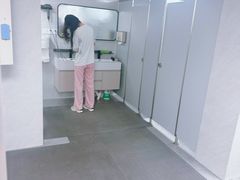 -蓝海豚游泳俱乐部(南京西路店)