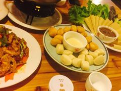 -闯关东东北农家菜(崂山石老人店)