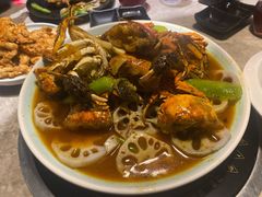 黄焖大闸蟹-沪小胖小龙虾(淮海中路旗舰店)