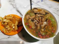 -塞上张记桂林米粉(金凤万达店)