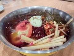 冰呼呼韩式荞麦冷面-WOW LUCKY创意韩料(龙阳广场店)