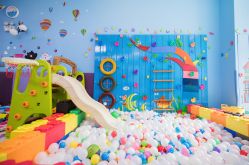 -爱玩爱游亲子母婴(旭辉广场店)