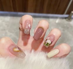 -兔猫ToMoreNails美甲美睫