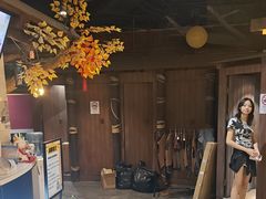 -暴风岛沉浸式体验馆(百联世纪店)