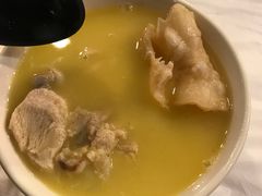 -鲜入围煮花胶鸡海鲜火锅