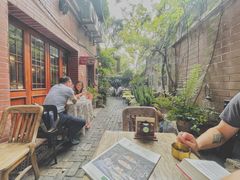 -古董花园(思南路42弄小区店)