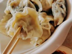 酸菜猪肉饺-聚荣饺子店