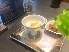 -铭牛烧肉·和牛海鲜自助(高新月牙湖店)