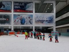 -乔波室内滑雪场