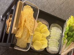 -沙胆彪炭炉牛杂煲(上海日月光广场店)