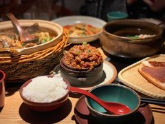 柴火稻草禾花鱼-吃饭皇帝大(解放西路店)