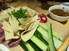 -关东小磨东北菜(上海长风大悦城店)