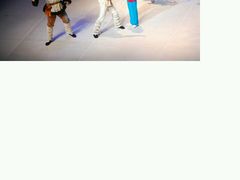 android_upload_pic-天桥杂技剧场