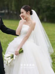 -纪梵希旅拍婚纱摄影(大连总店)