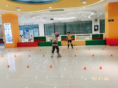 -阿布溜溜(同曦假日百货店)