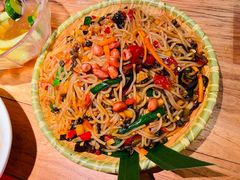 -老表记广西宵夜螺蛳鸭脚煲(东盟店)