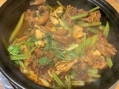 香辣牛蛙煲-重庆鸡公煲·青锅花椒鱼(牡丹江路店)