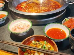 -王婆乔鲜鱼自助火锅(蜀汉路店)
