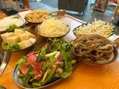 -黔三一夺夺粉酸汤火锅(百信店)