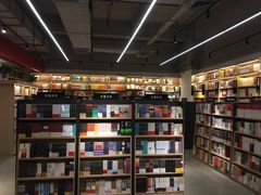 -新华书店(保利水城店)