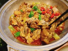 香锅牛蛙-辛香汇(飞洲店)
